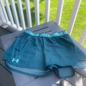 Women’s XS under armor shorts